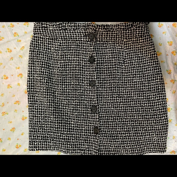 Black and white tweed button skirt - Picture 1 of 3
